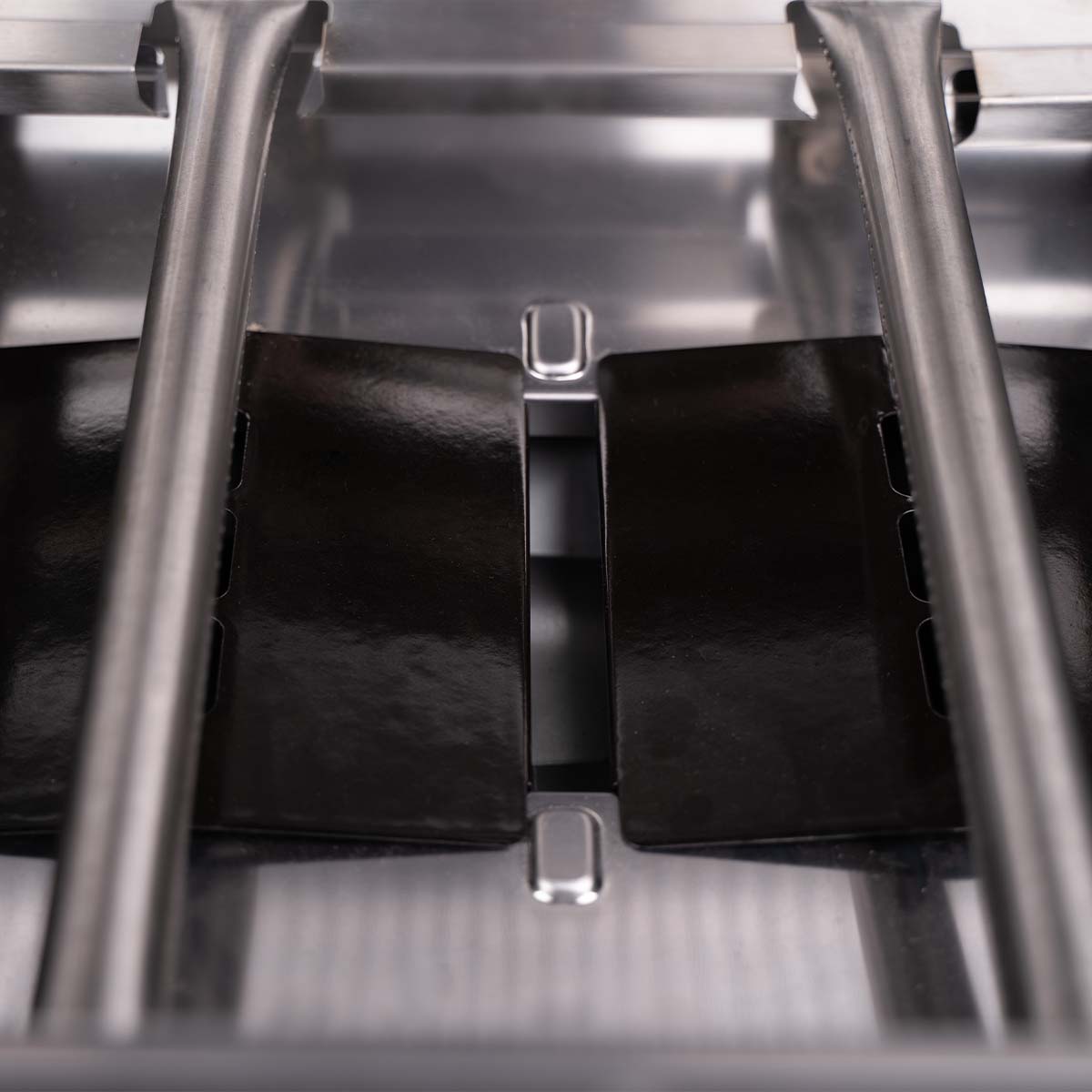 santos-gasgrill-s-418--seiten----heckbrenner--edelstahl-inkl--drehspie--rostheber---silikonablage-7c3aa5db0b225cccb2103f58c02f4edf_1920x1920